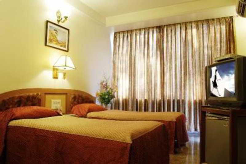 Hotel Mandakini Ambience Pune Room photo
